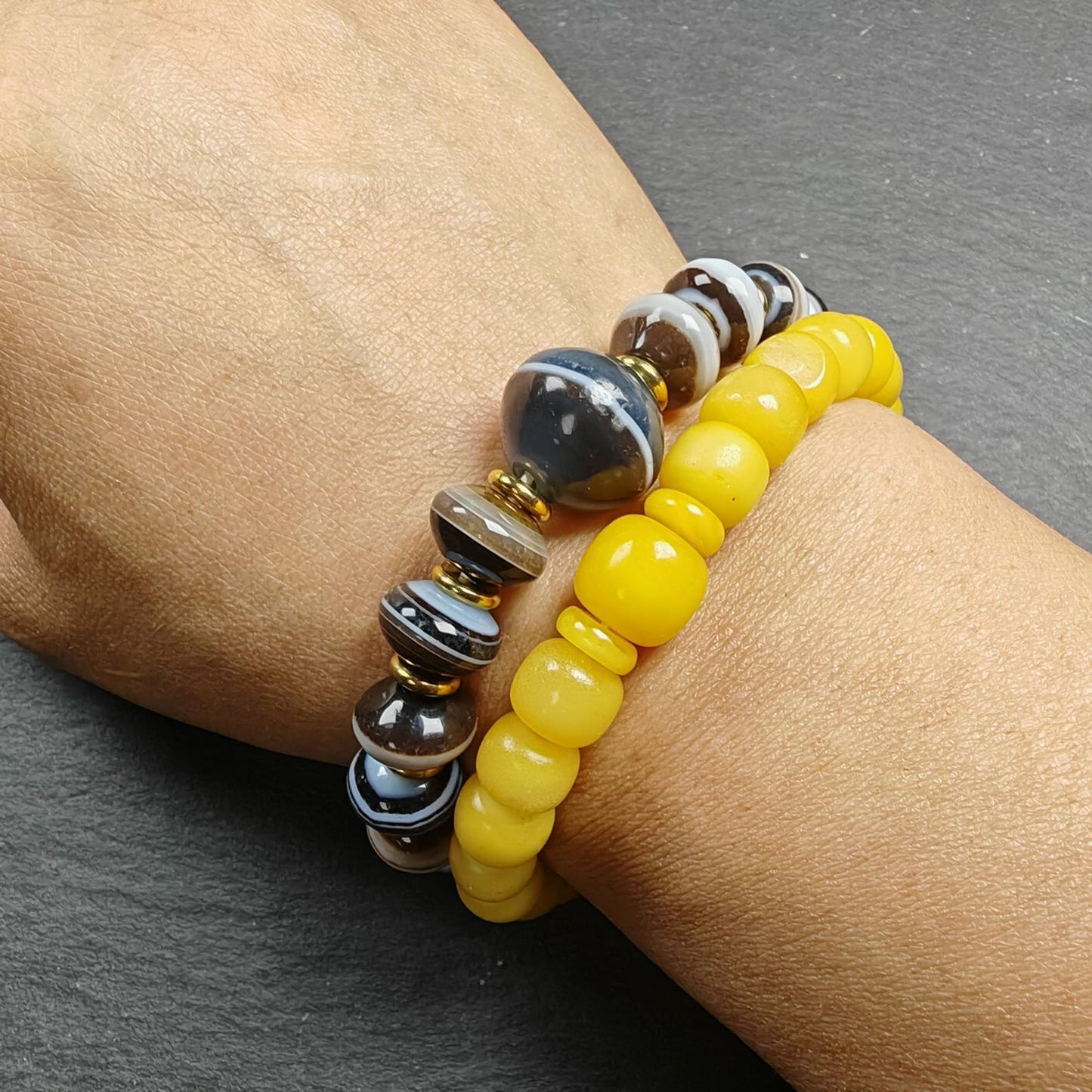 Authentic Tibetan Dzi Wrist Mala - Brown Medicine Buddha  Bracelet - Decades Old