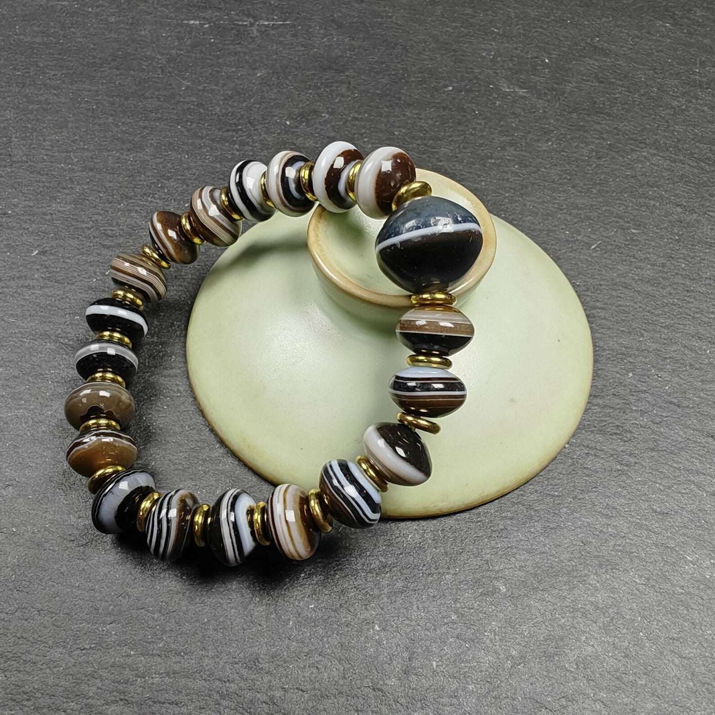 Authentic Tibetan Dzi Wrist Mala - Brown Medicine Buddha  Bracelet - Decades Old
