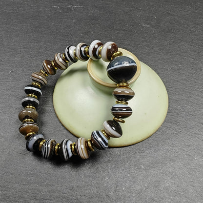 Authentic Tibetan Dzi Wrist Mala - Brown Medicine Buddha  Bracelet - Decades Old