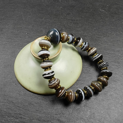 Authentic Tibetan Dzi Wrist Mala - Brown Medicine Buddha  Bracelet - Decades Old