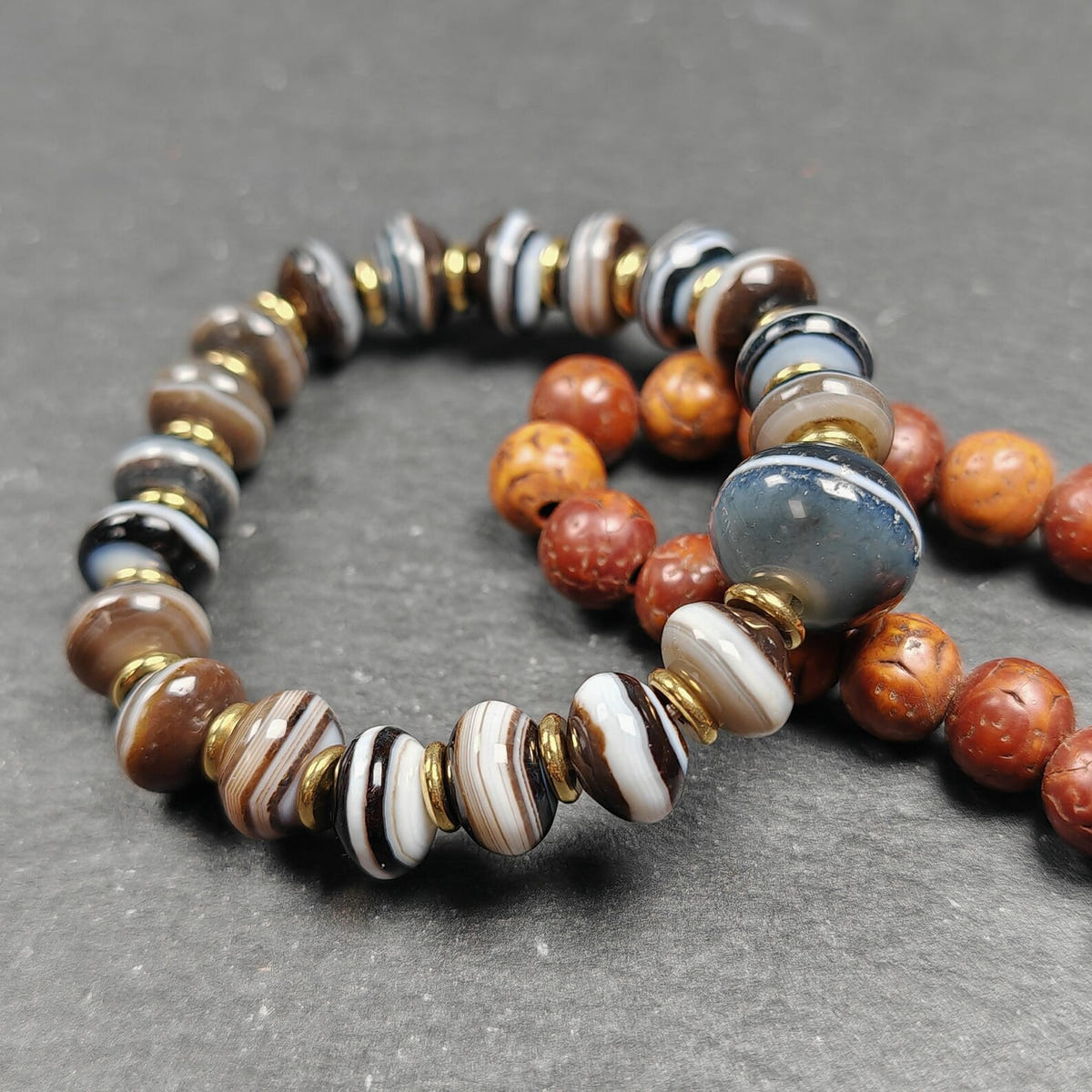 Authentic Tibetan Dzi Wrist Mala - Brown Medicine Buddha Bracelet - Decades Old - Tibetan Buddhist mala beads, front view