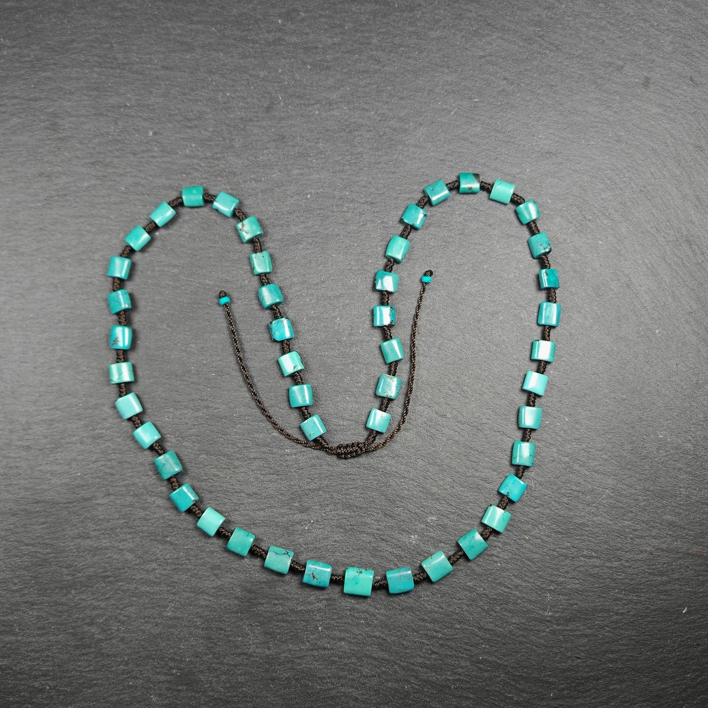 Turquoise Beads Necklace for Woman - 33cm Length