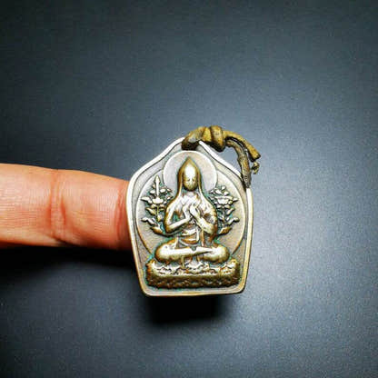 Buddhist Protective Pendant,Je Tsongkhapa Amulet,Losang Drakpa,Je Rinpoche - Tibetan Buddhist amulet, close-up detail