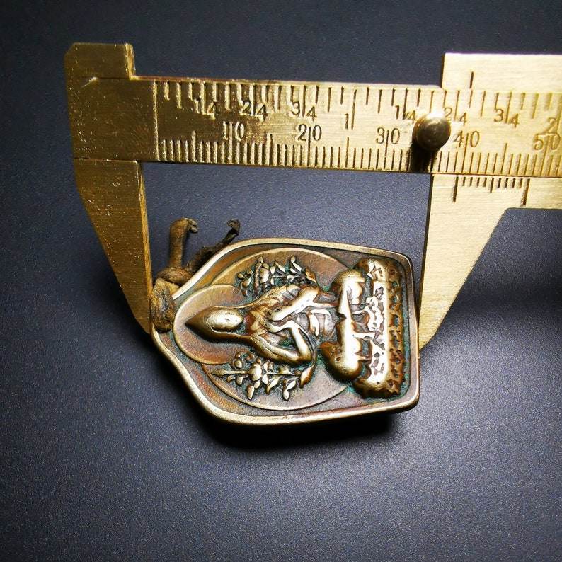 Buddhist Protective Pendant,Je Tsongkhapa Amulet,Losang Drakpa,Je Rinpoche - Tibetan Buddhist amulet, size reference