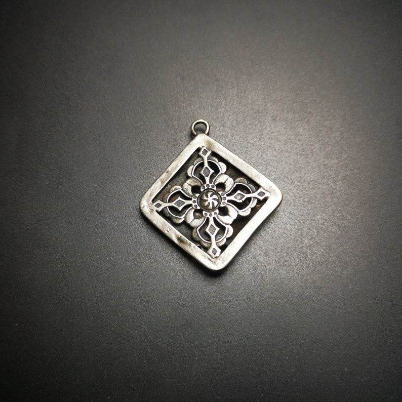 Amulet,Dragon -the Four Dignities - Tibetan Buddhist amulet, view 6