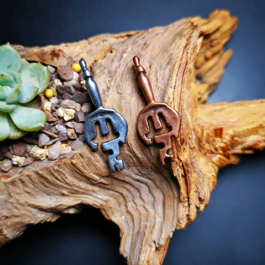 Amulet Pendant,The Key of Heart, Trantic Buddhism Dharma - Tibetan Buddhist amulet, front view