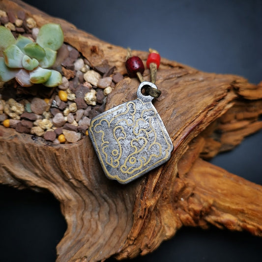 Buddhist Amulet,Pair of Golden Fish Badge, Made of Cold Iron,inlaid with Copper Wire