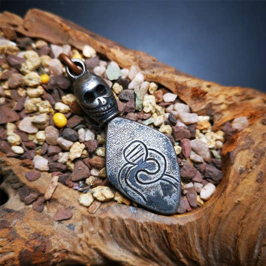 Vintage Skull Sītavana Phurba Amulet,Kila,Kilaka Pendant - Tibetan Buddhist amulet, front view