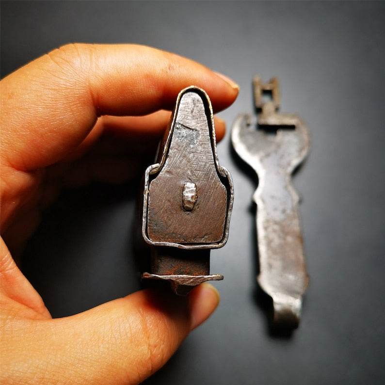 Tibetan Padlock, Old Door Lock - Tibetan Buddhist art, view 7