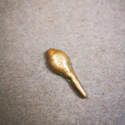 Handmade Small Shankha Divine Conch Badge,Tibetan Buddhist Protective Amulet Pen - Tibetan Buddhist amulet, view 5