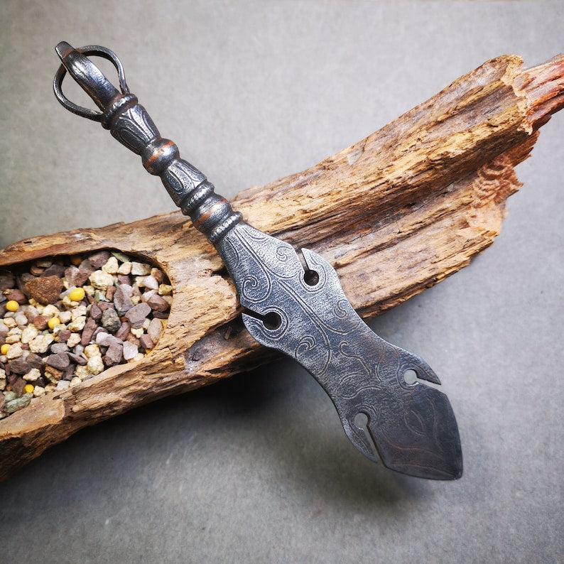 Gandhanra Tibetan Amulet Kila Dagger (Dorje Phurba),Dharma Ritual,Altar Tool,Made of Cold Iron inlaid with Copper