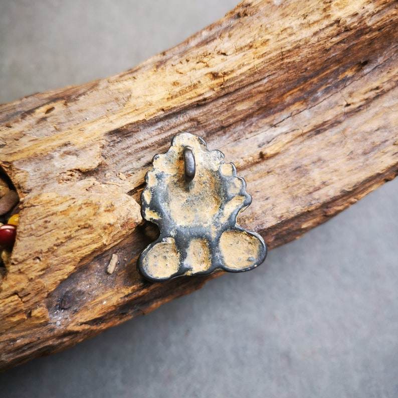 Buddhist Amulet Badge,Triratna,Mani Jewel/Wish-Fulfilling Cintamani,Nandipada Pe - Tibetan Buddhist amulet, detailed view