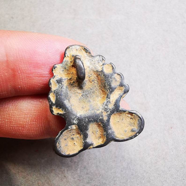 Buddhist Amulet Badge,Triratna,Mani Jewel/Wish-Fulfilling Cintamani,Nandipada Pe - Tibetan Buddhist amulet, size reference