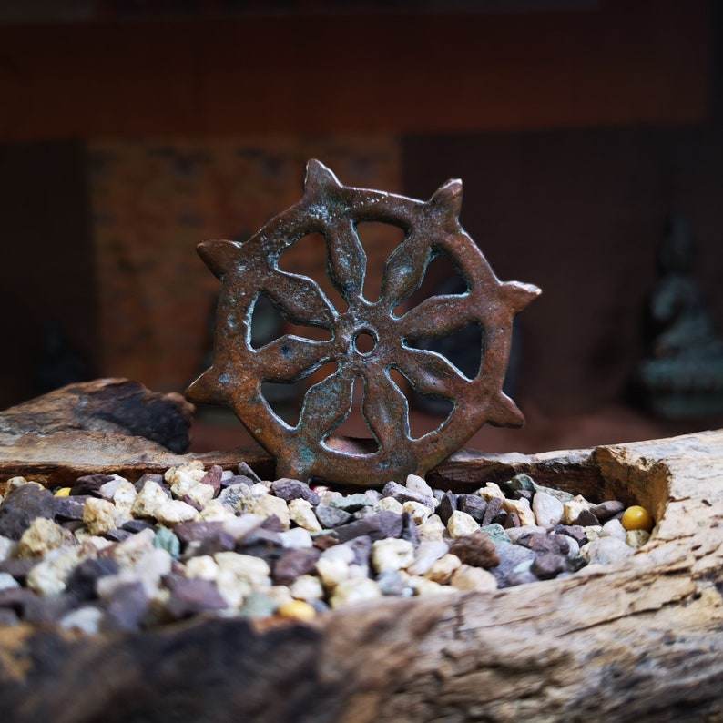 Amulet,Prayer Wheel,Dharma Chakra - Tibetan Buddhist amulet, size reference