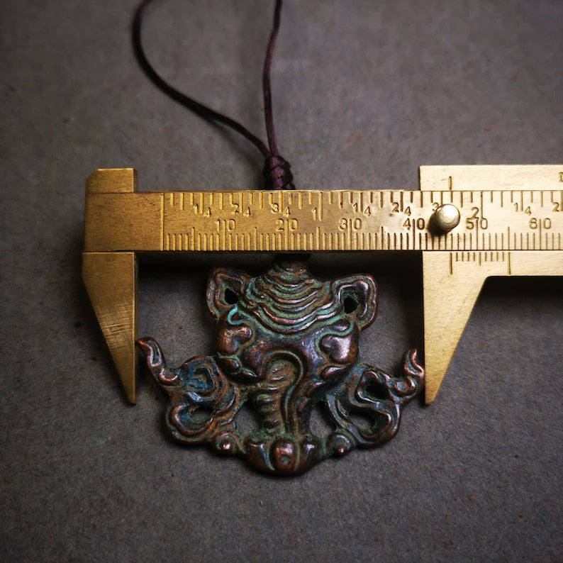 Acient Shankha(Divine Conch) Badge,Tibetan Buddhist Protective Amulet Pendant,Made of Brass