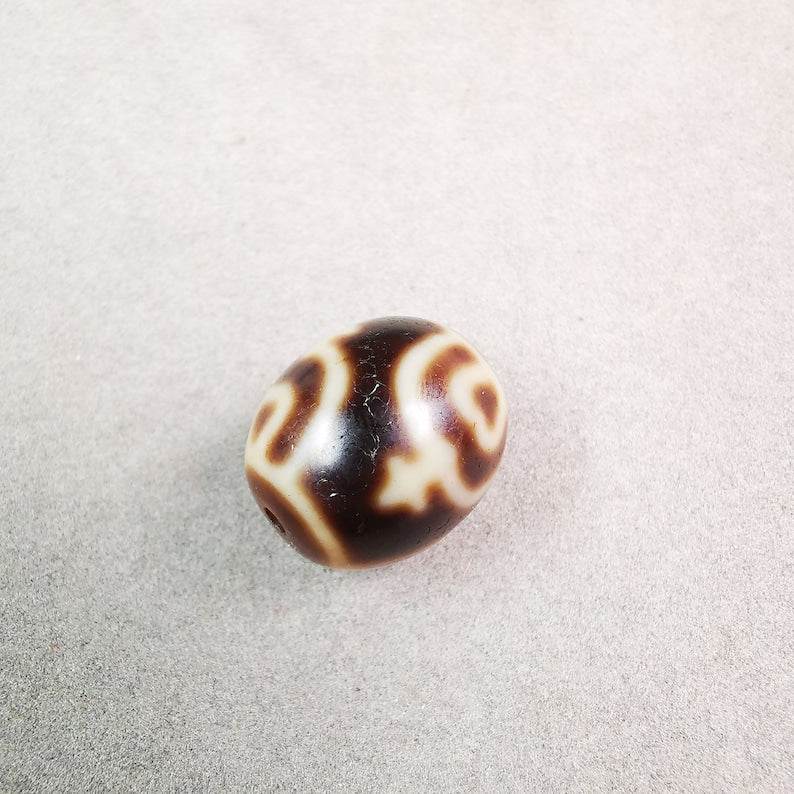 Round Treasure Vase Dzi Bead - Tibetan dzi bead, view 5