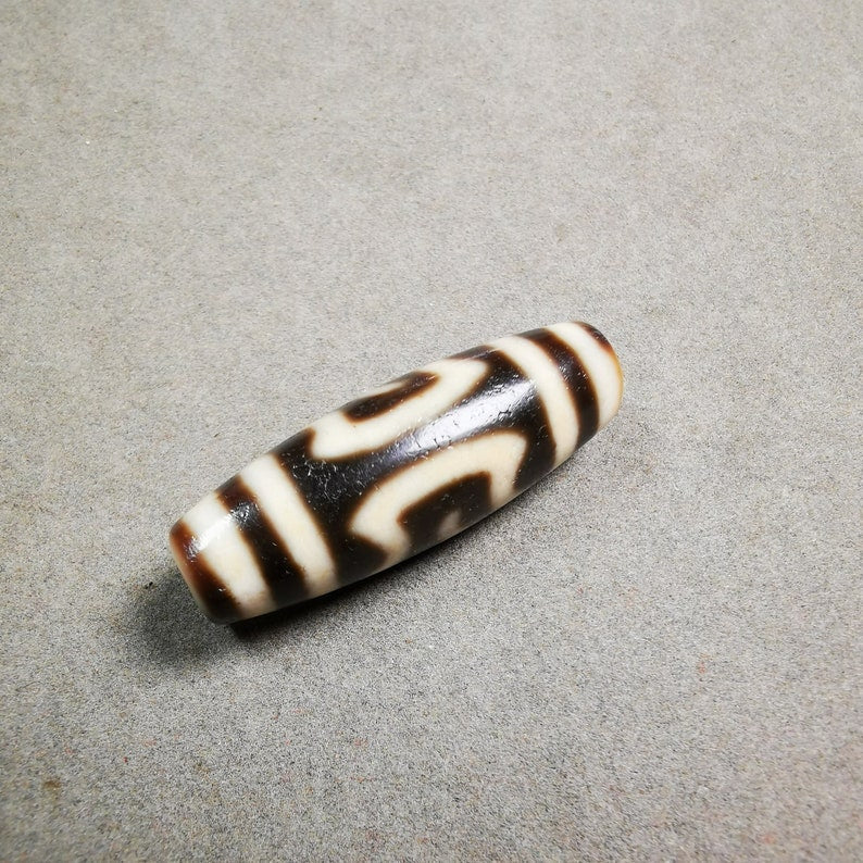 Garuda Dzi Bead,Tibetan Chung,Protective Amulet,Small Size 37*12 mm Gandhanra-ART