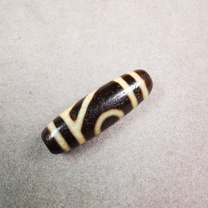 One Eyed Mountain Peak Dzi Bead