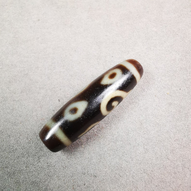 Buddhism 4 Eyed Conch Shell Dzi Bead