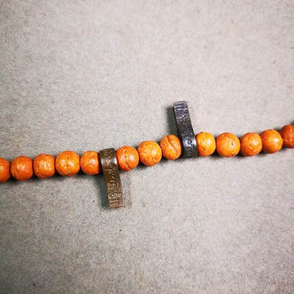 Thokcha Mala Counter Clip,Om Mani Padme Hum - Tibetan Buddhist mala beads, detailed view
