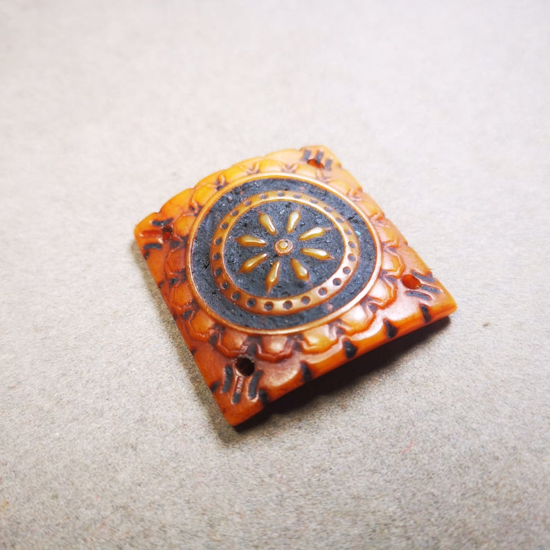 Yak Bone Carved Mandala Amulet Badge, Tibetan Buddhist Prayer Wheel Pendant,Dharma Chakra