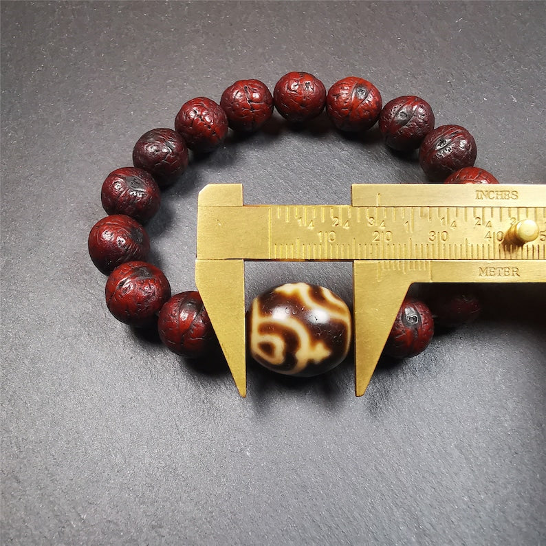 Dalo Dzi Bead Bracelet