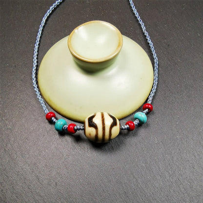 Gandhanra Antique Tibetan Lotus Dalo Dzi Bead Necklace,0.83",30 Years Old Gandhanra-ART