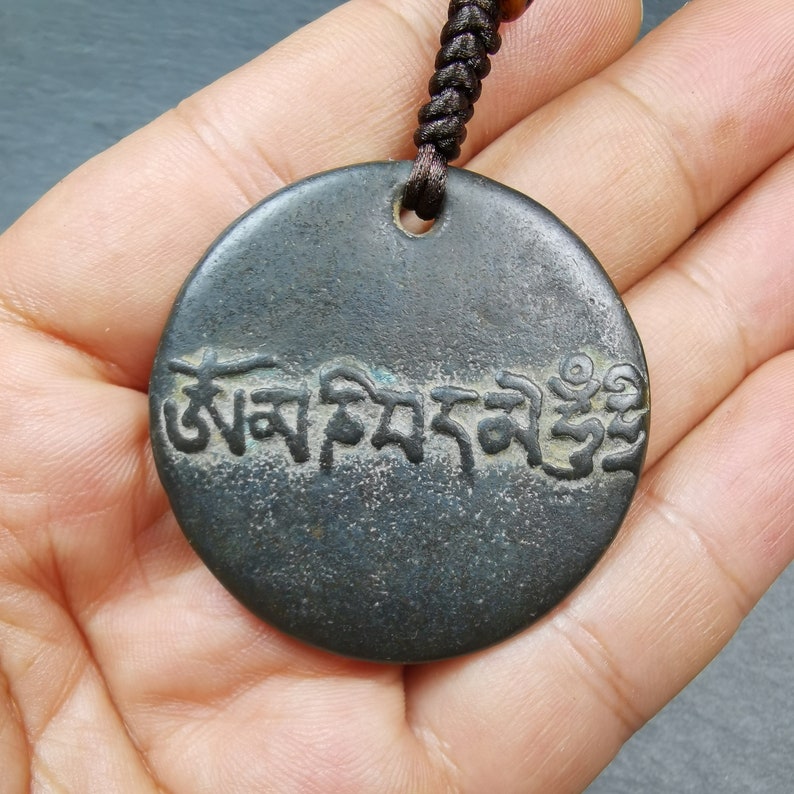 Chenrezig / Padmapani Amulet,Om Mani Padme Hum Badge Pendant