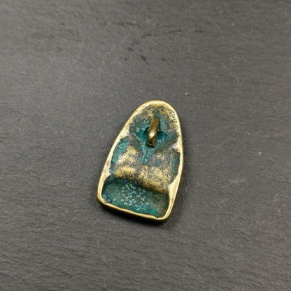 Amulet, Chenrezig Pendant Badge,32 × 20mm