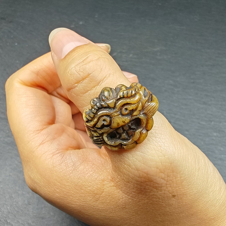 Yak Bone Ring, Snow Lion Pattern,US Size 7.5