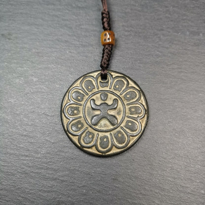 Chenrezig / Padmapani Amulet,Om Mani Padme Hum Badge Pendant