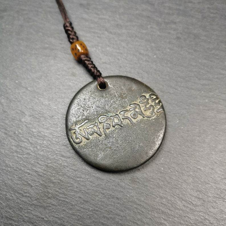 Chenrezig / Padmapani Amulet,Om Mani Padme Hum Badge Pendant - Tibetan Buddhist amulet, front view