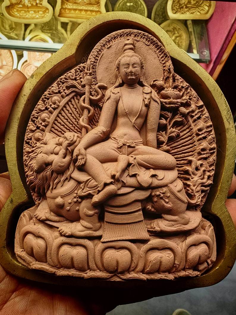 Avakokitesvara, Seng Ge Dra Chenrezig ,the Lion's Roar,12 - Tibetan tsa tsa mold, detailed view