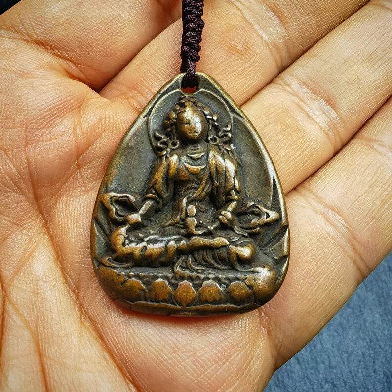 Statue Amulet,Green Tara Pendant - Tibetan Buddhist amulet, detailed view