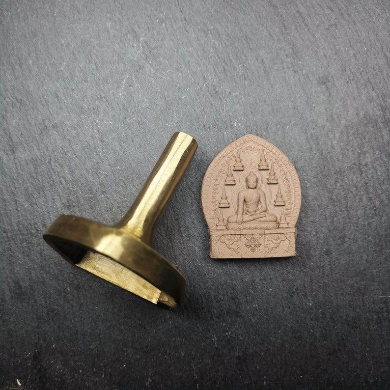 Shakyamuni Tsa Tsa Mold-5cm - Tibetan tsa tsa mold, close-up detail