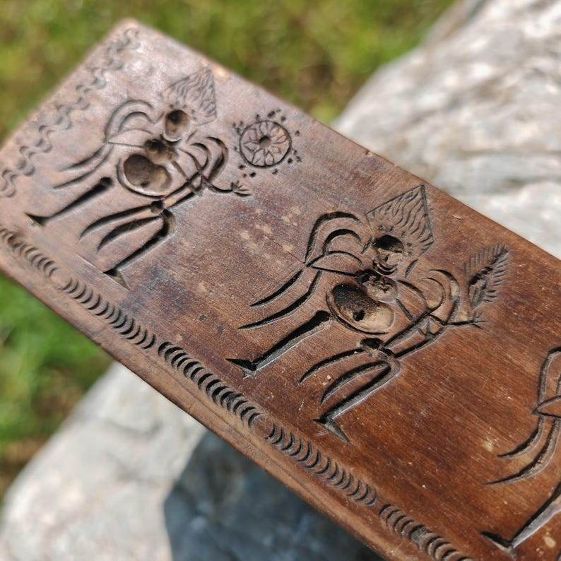 Zanpar Wooden Mold Stick - Tibetan Buddhist art, size reference