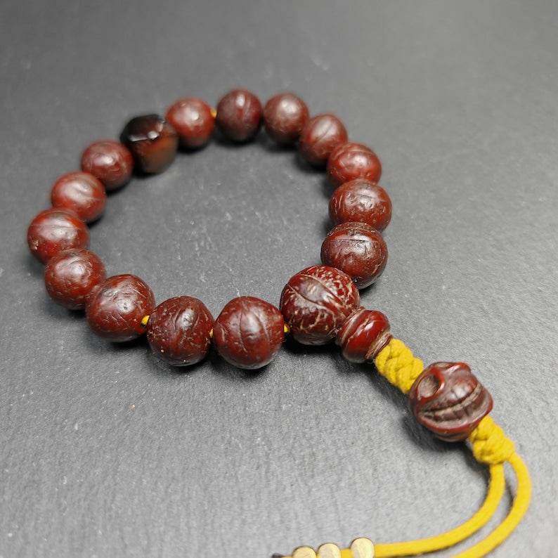 Bodhi Seed Beads Wrist Mala - 14mm - Tibetan Buddhist mala beads, front view