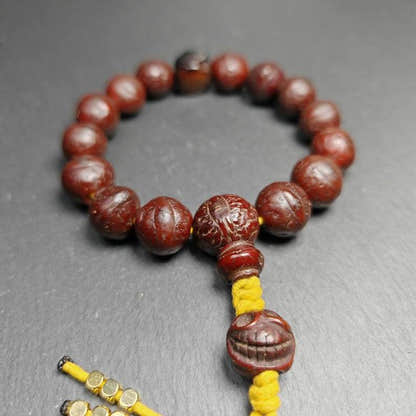 Bodhi Seed Beads Wrist Mala - 14mm - Tibetan Buddhist mala beads, detailed view