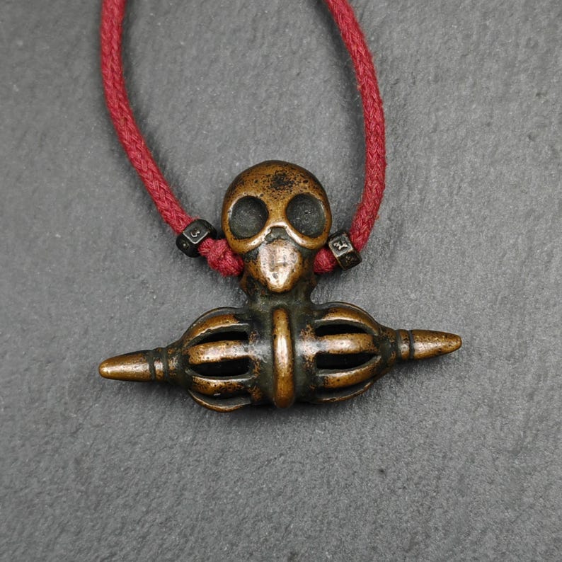 Authentic Old Citipati Skull Vajra Amulet,Gandhanra Tibetan Buddhism Protective Chram,Spiritual Necklace,53×38mm