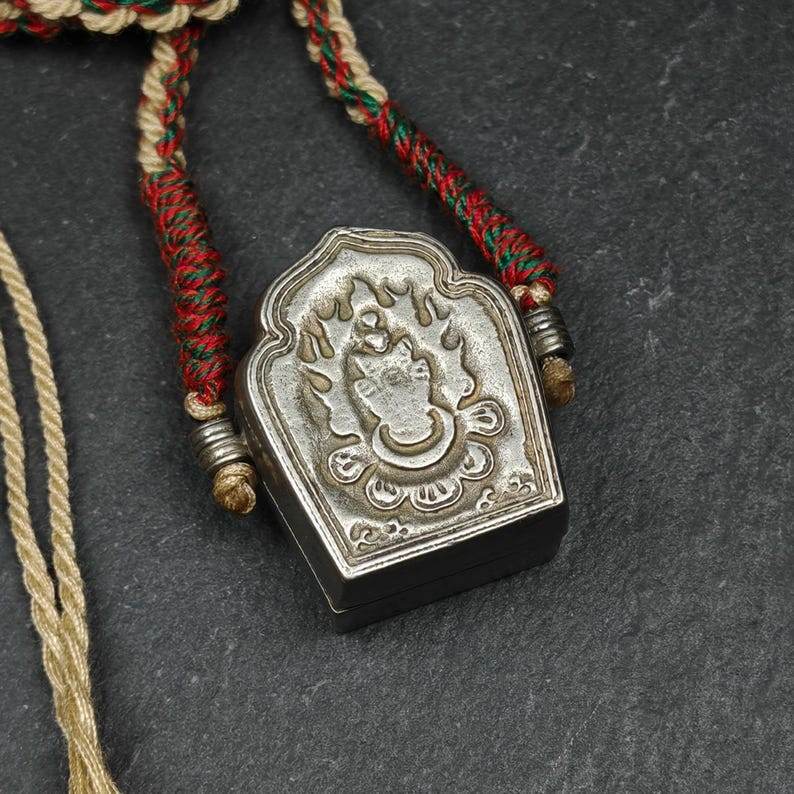Tibetan Gau Box Amulet,Mini Ghau Shrine,Portable Tibetan Buddhist Altar Necklace - Tibetan Buddhist bead necklace, view 5