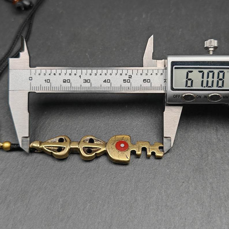 Amulet,The Key of Heart Pendant - Tibetan Buddhist amulet, size reference