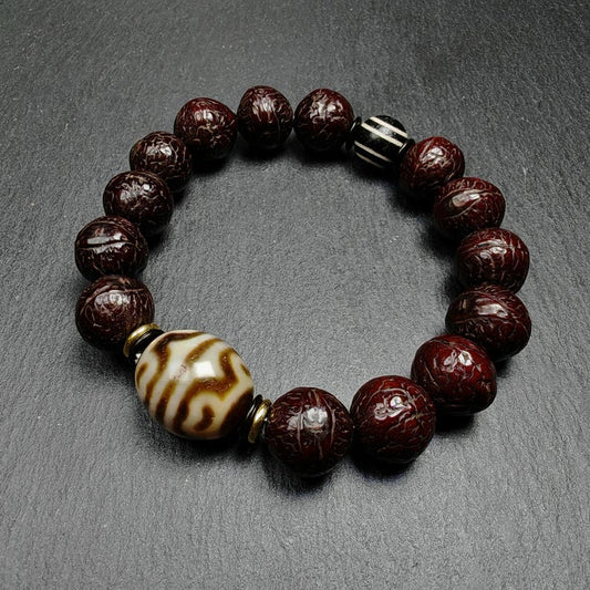 Tibetan Lotus Darlo Dzi Wrist Mala with Old Bodhi Beads