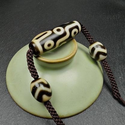 Tibetan Dzi Necklace,9 Eyes Dzi + 2 Wave Darlo Dzi Beads Amulet