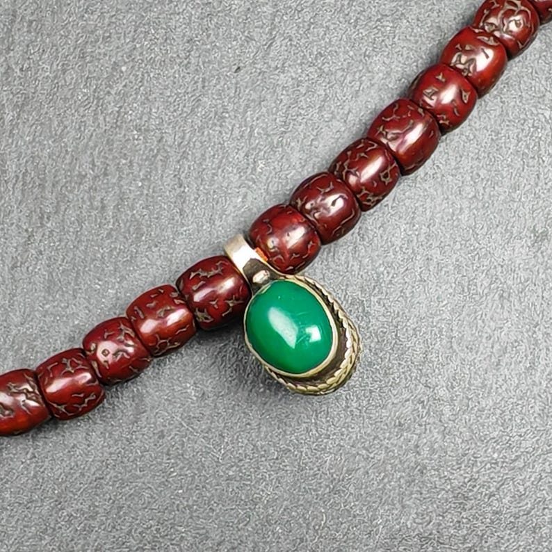 Turquoise Counter Clip - Tibetan Buddhist mala beads, detailed view