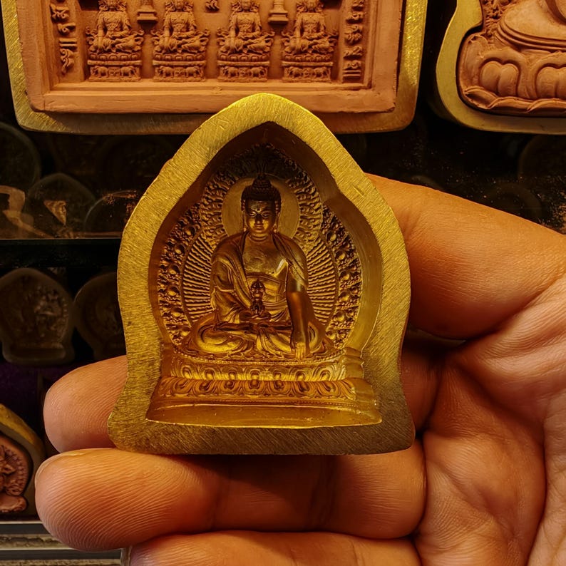 Akshobhya Tsa Tsa Mold - Tibetan tsa tsa mold, detailed view