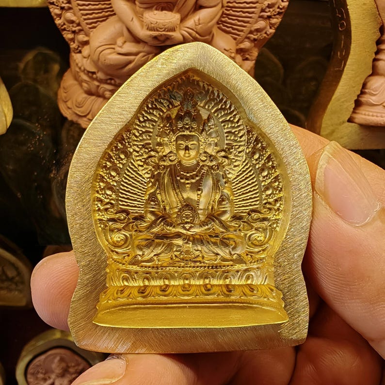 Vairocana Buddha Tsa Tsa Mold - Tibetan tsa tsa mold, detailed view
