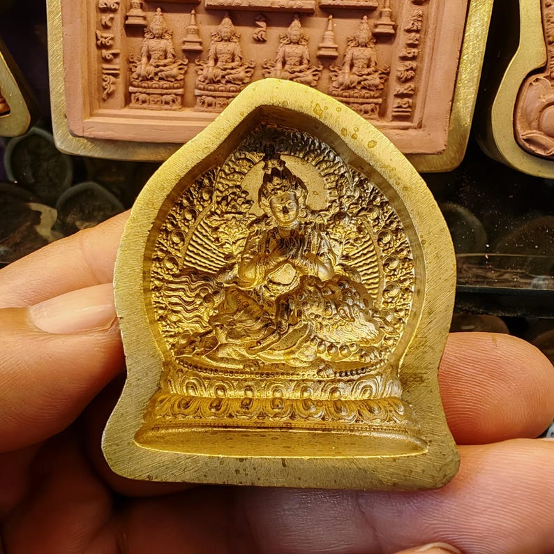 Lion Manjusri Tsa Tsa Mold - Tibetan tsa tsa mold, detailed view