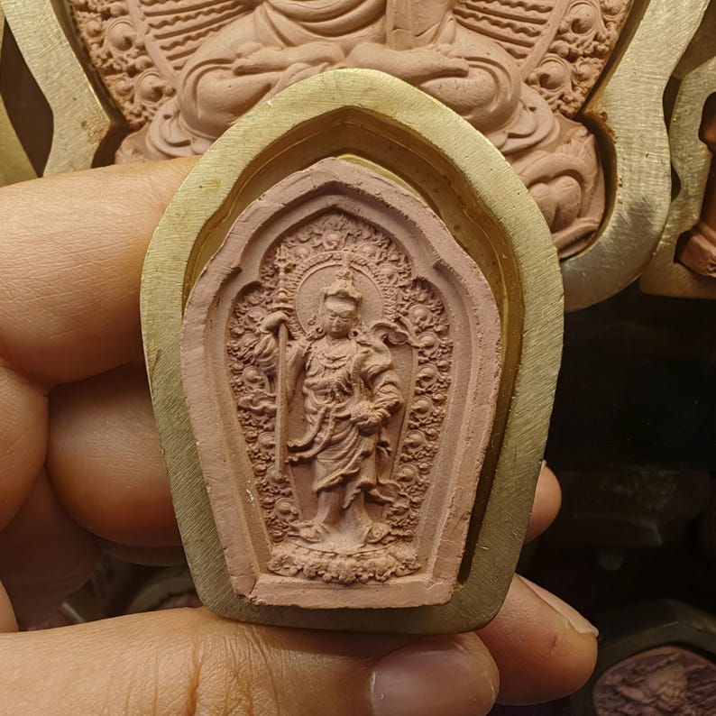 Guru Rinpoche Dewa Chenpo Tsa Tsa Mold - Tibetan tsa tsa mold, front view