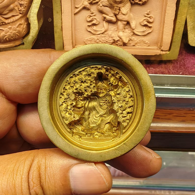 The 32nd Sakya Trizin - Ratna Vajra Rinpoche Tsa Tsa Mold - Tibetan tsa tsa mold, detailed view