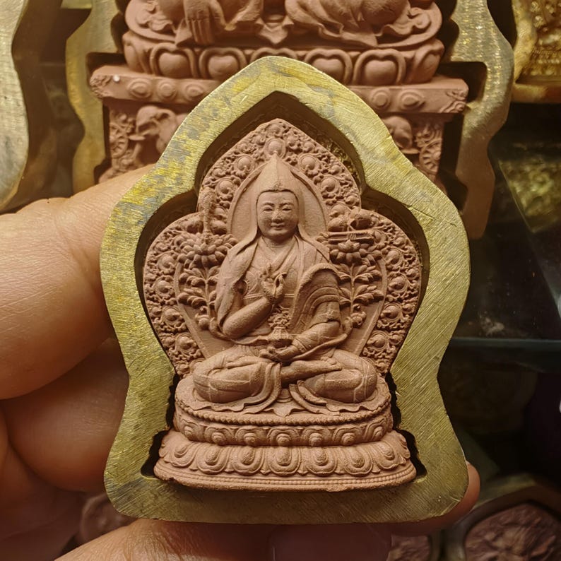 Longevity Practice Je Tsongkhapa Tsa Tsa Mold - Tibetan tsa tsa mold, front view